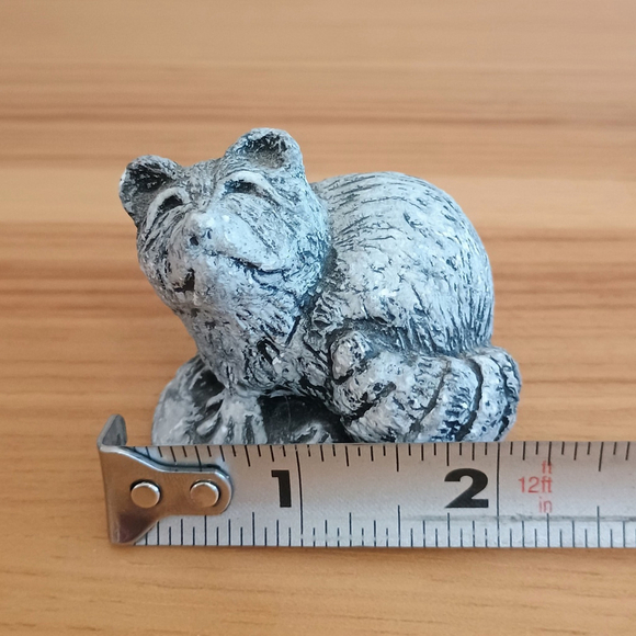 Vintage Mt St Helens Ash Signed Bekka Racoon Figurine Handcrafted 2.25" - Picture 8 of 8